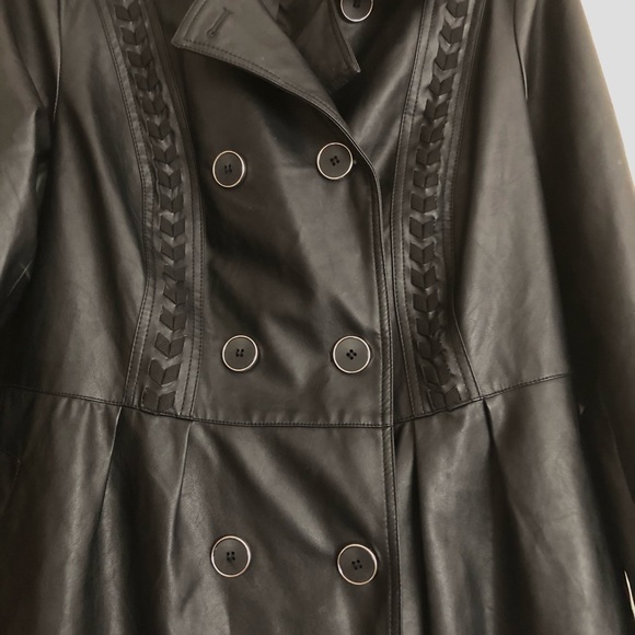 City Chic Trench Coat Sz XS 14 Black Vinyl Weave - Picture 10 of 13